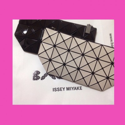 ＩＳＳＥＹ　ＭIＹＡＫＥ　suzuna